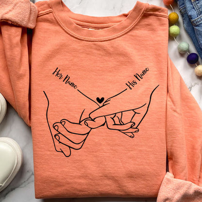 Holding Hands Custom Name – Comfort Colors 1566 Sweatshirt