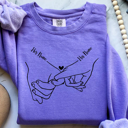 Holding Hands Custom Name – Comfort Colors 1566 Sweatshirt